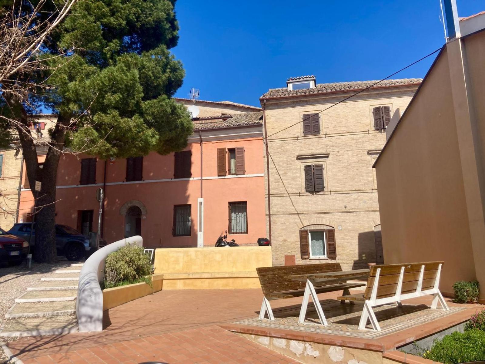 B&B Residenza Leonardo ฟัลโกนารา มาริตติมา ภายนอก รูปภาพ